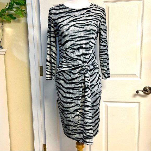 Michael Kors Gray Black Zebra Animal Print twisted front women’s size M - Picture 1 of 9